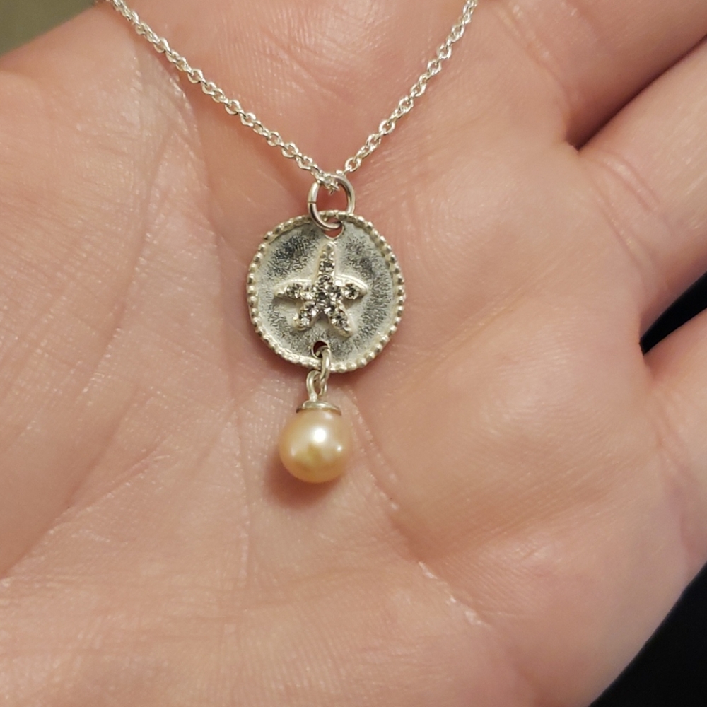 Vantel pearls necklace